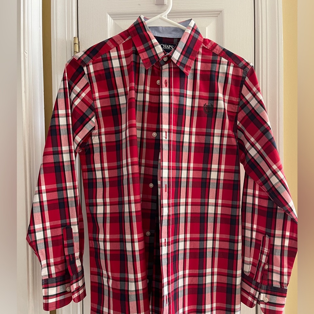 Boys Chaps LS button down shirt, nice Christmas Shirt, size Large (14/16)